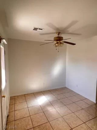 Photo #4: 2536006 Listing