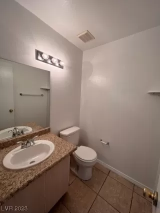 Photo #5: 2536006 Listing