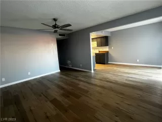 Photo #4: 2536035 Listing 