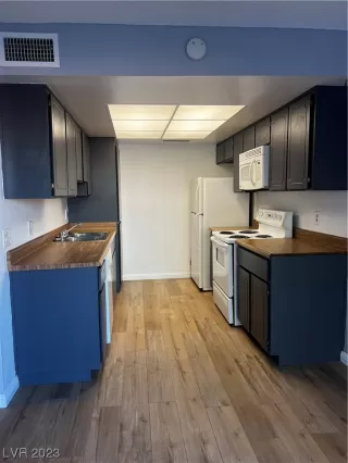 Photo #6: 2536035 Listing 