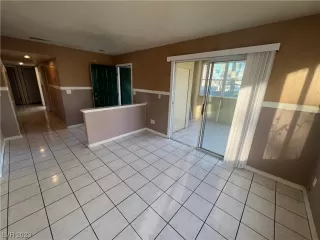 Photo #4: 2536040 Listing 