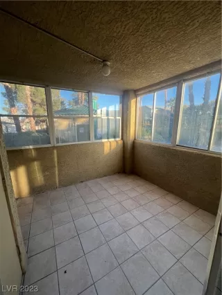 Photo #5: 2536040 Listing 