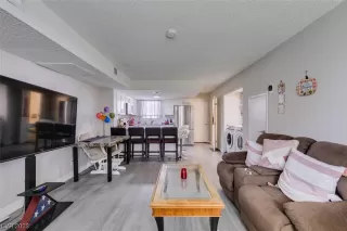 Photo #6: 2536041 Listing