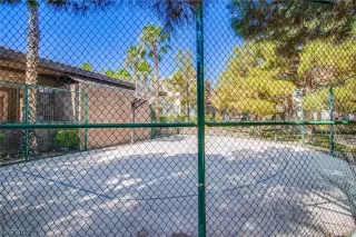 Photo #3: 2536043 Listing 