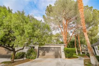 Photo #4: 2536045 Listing