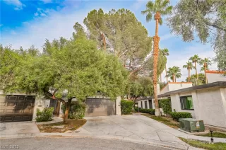 Photo #5: 2536045 Listing