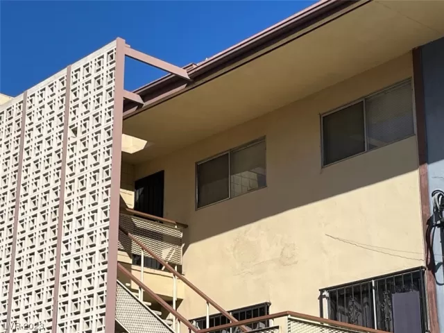 MLS: 2536063 Condo For Sale