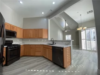 Photo #3: 2536073 Listing 