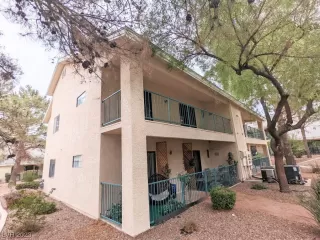 Photo #2: 2536087 Listing 