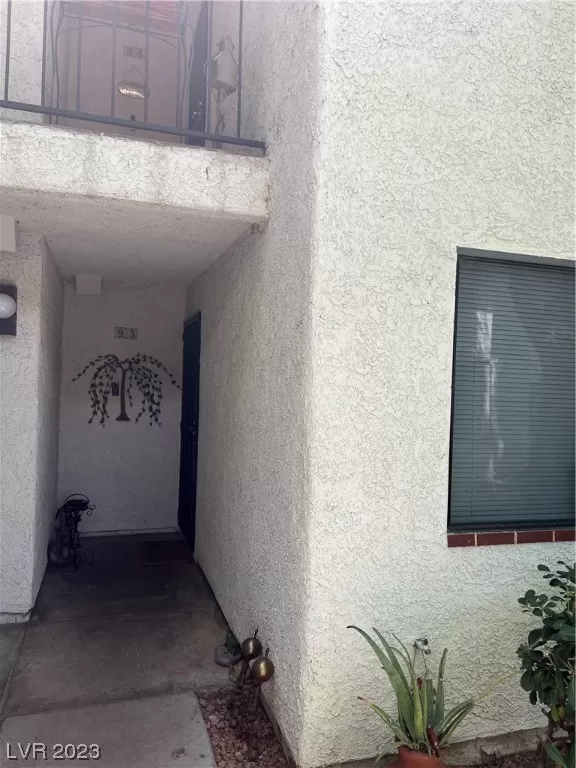 MLS: 2536104 Condo For Sale