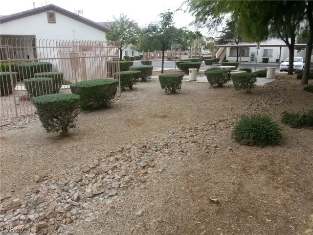 MLS: 2536106 Condo For Sale