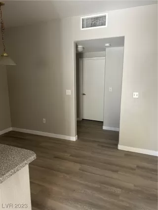 Photo #4: 2536106 Listing 