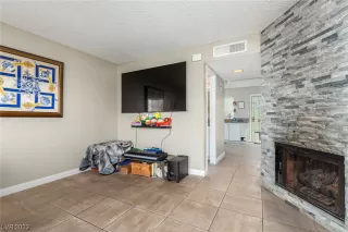 Photo #4: 2536113 Listing 