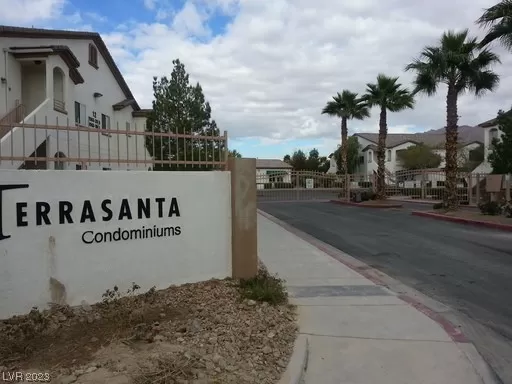 MLS: 2536116 Condo For Sale