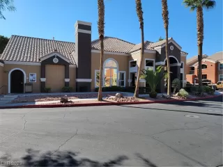 Photo #2: 2536125 Listing 