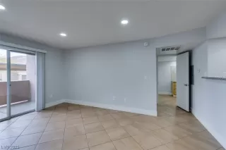 Photo #5: 2536125 Listing 