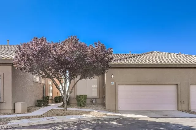 MLS: 2536132 Condo For Sale