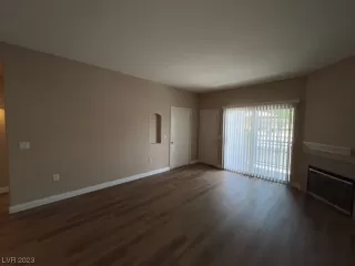 Photo #5: 2536140 Listing 