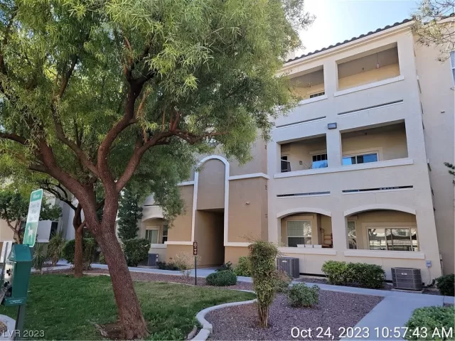 MLS: 2536151 Condo For Sale