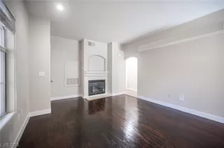 Photo #2: 2536162 Listing