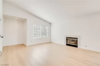 Photo #2: 2536166 Listing 