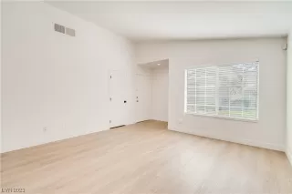 Photo #3: 2536166 Listing 