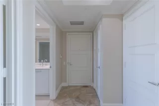 Photo #4: 2536175 Listing