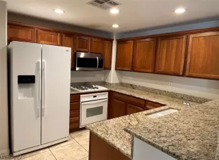 Photo #3: 2536213 Listing 