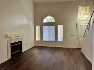 Photo #2: 2536215 Listing 
