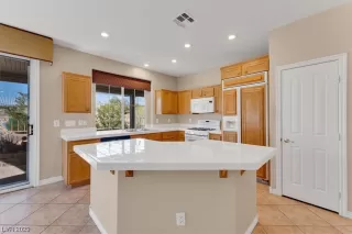 Photo #3: 2536284 Listing 