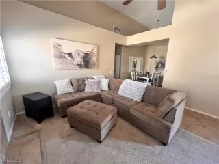 Photo #3: 2536296 Listing 