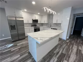 Photo #6: 2536304 Listing 