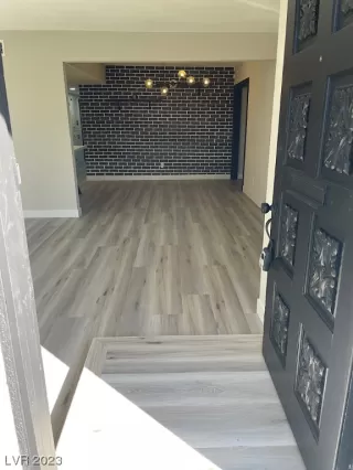 Photo #4: 2536343 Listing