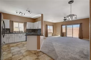 Photo #5: 2536344 Listing