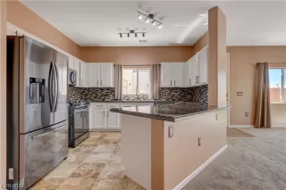 Photo #6: 2536344 Listing