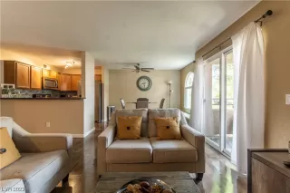 Photo #3: 2536367 Listing 