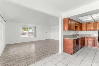 Photo #4: 2536373 Listing