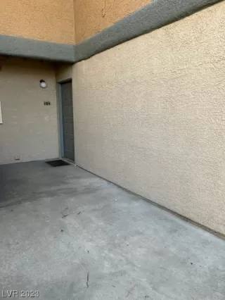 Photo #4: 2536407 Listing