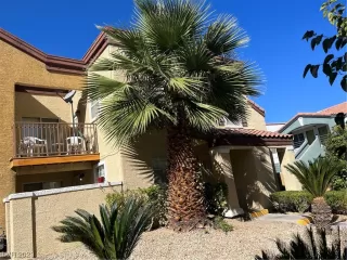 Photo #2: 2536409 Listing 