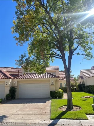 Photo #1: 2536411 Listing 