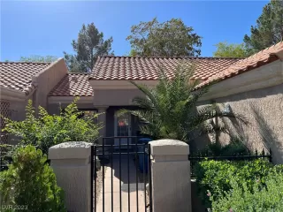 Photo #1: 2536418 Listing 