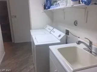 Photo #3: 2536432 Listing