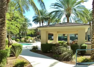 Photo #6: 2536432 Listing