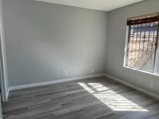 Photo #3: 2536435 Listing 