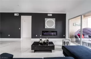 Photo #2: 2536462 Listing