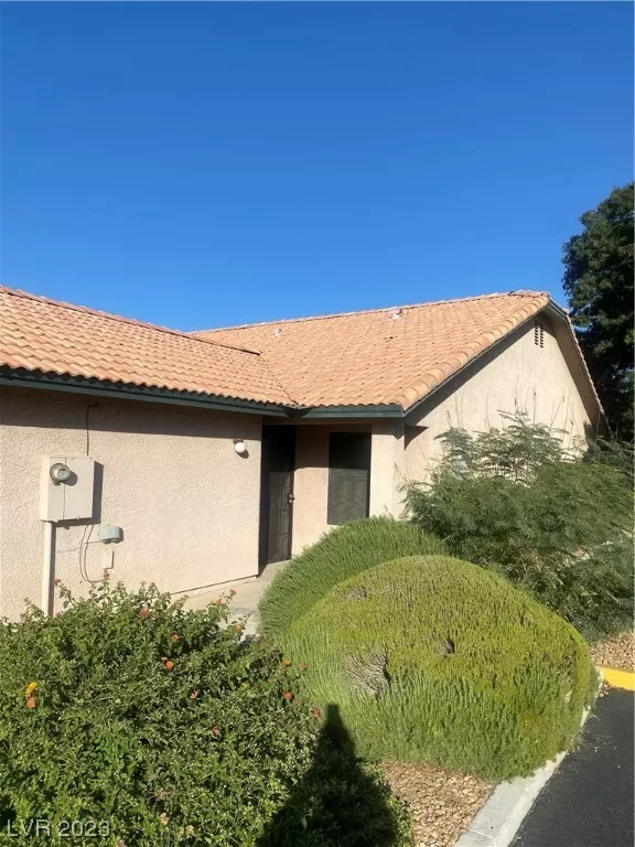 MLS: 2536479 Condo For Sale