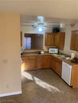 Photo #1: 2536479 Listing 