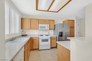 Photo #2: 2536508 Listing 