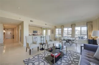 Photo #3: 2536516 Listing