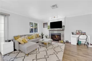 Photo #4: 2536532 Listing 